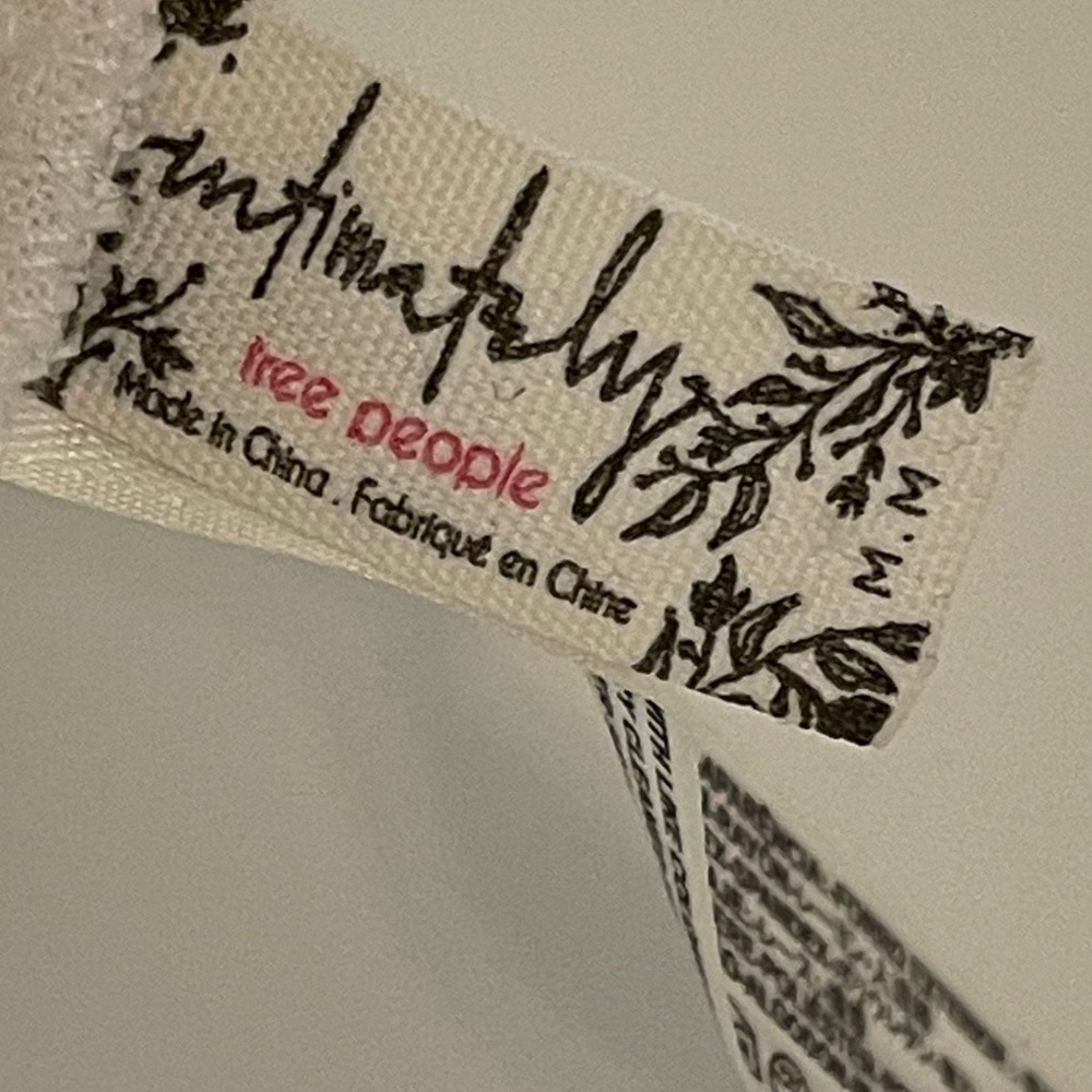 Here I Go Free People White Lace Bralette with Floral Detailing - Picture 3 of 3